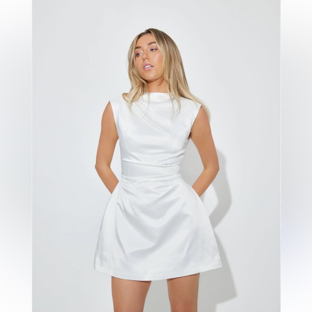 Odd muse dress NWT